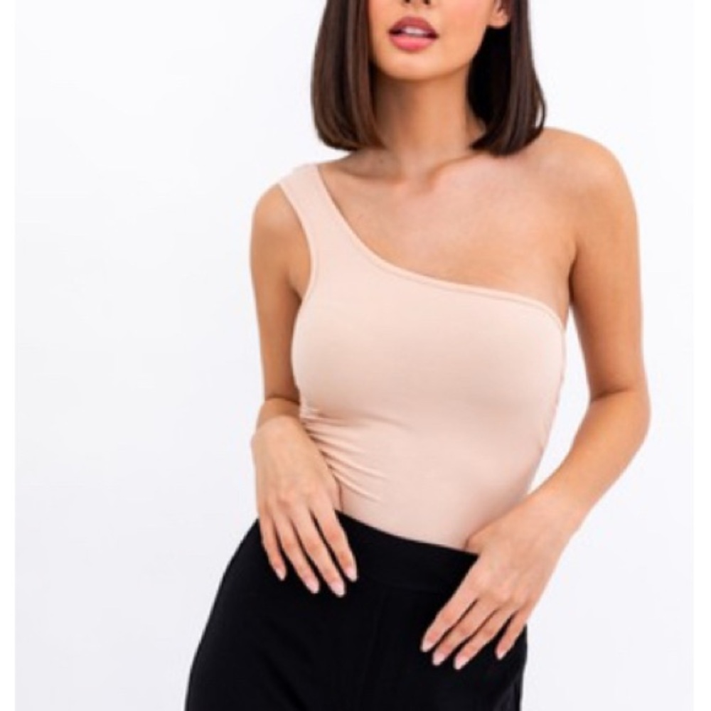 Le Lis One-Shoulder Nude Bodysuit